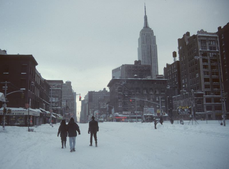 Sixth Avenue And 25Th Street, 1996