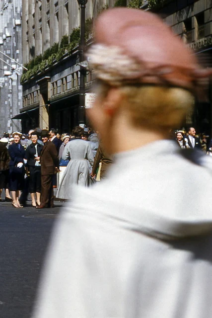 Stunning Vintage Photos Of Easter Parade In New York City In The 1950S