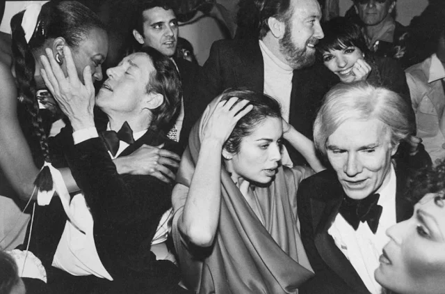 Halston, Bianca Jagger, Jack Haley Jr, Minnelli And Andy Warhol Celebrate New Year’s Eve At Studio 54 On 31 December 31, 1978.