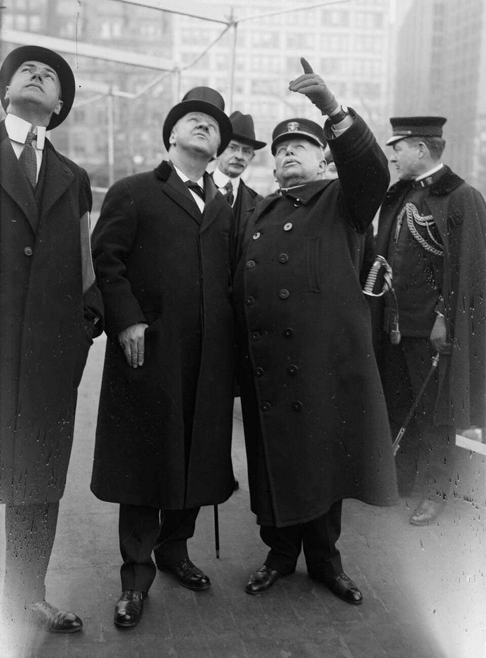 Secretary Of The Navy Josephus Daniels Speaking With Captain Charles Albert Adams, Commander Of The Uss Recruit, 1918.