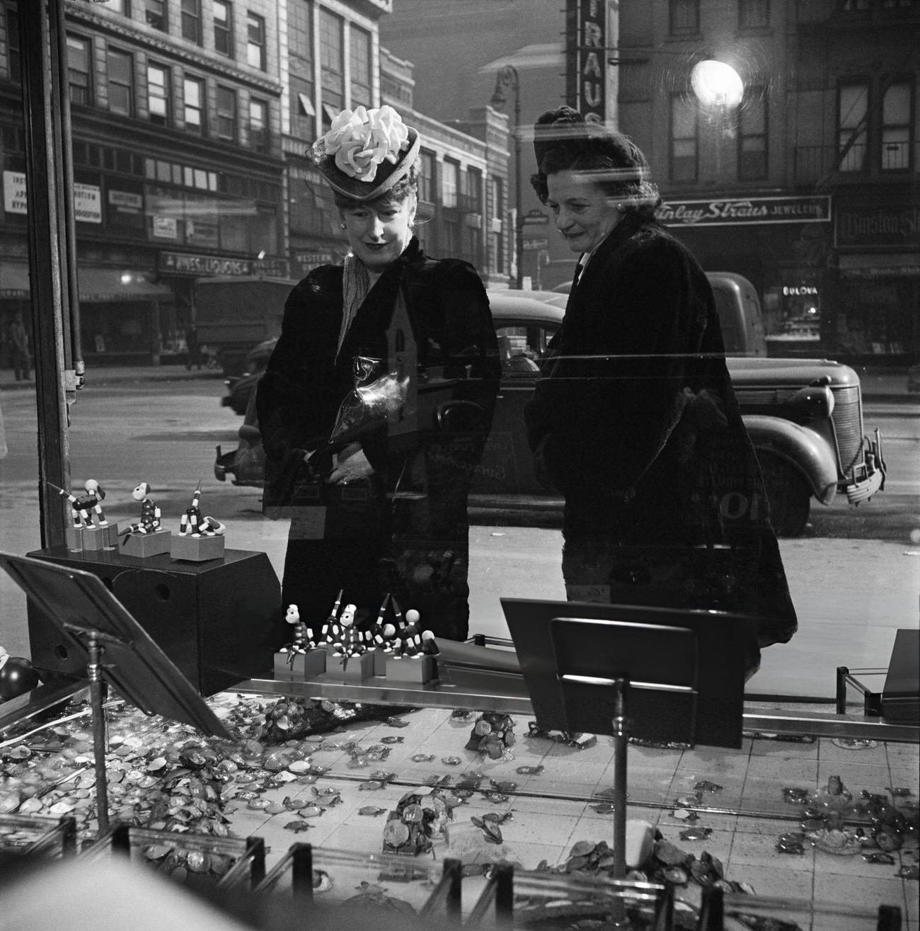 Two Women Watch Turtles On Display At An Animal Shop On Broadway In Times Square, 1947.