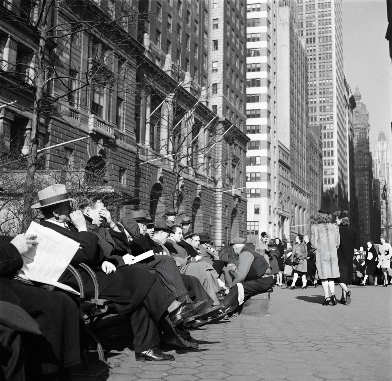 People Sit On The Benches Of Bowling Green Park, 1947.