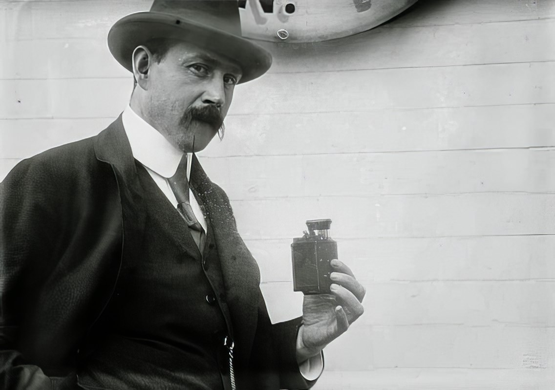 German Scientist With Detective Camera, Between Ca. 1910 And Ca. 1915.