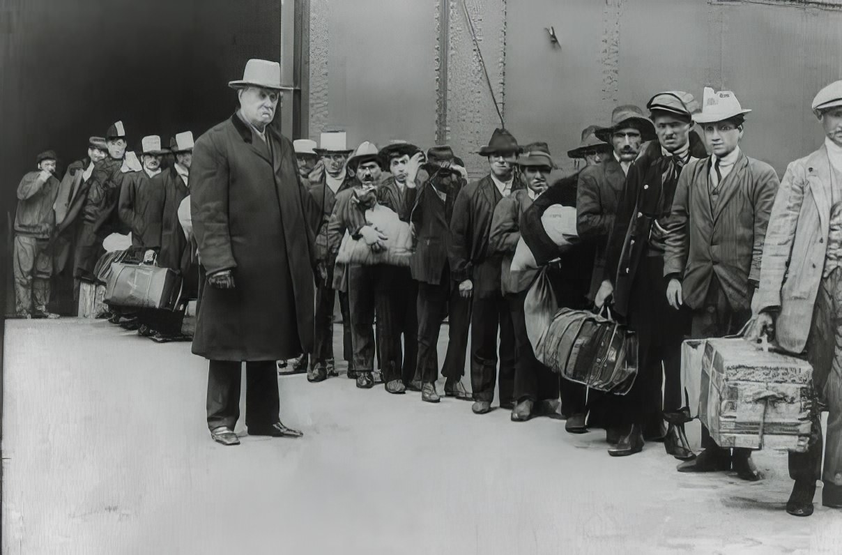 Immigrants From &Amp;Quot;Prinzess Irene&Amp;Quot; Going To Ellis Island, 1911.