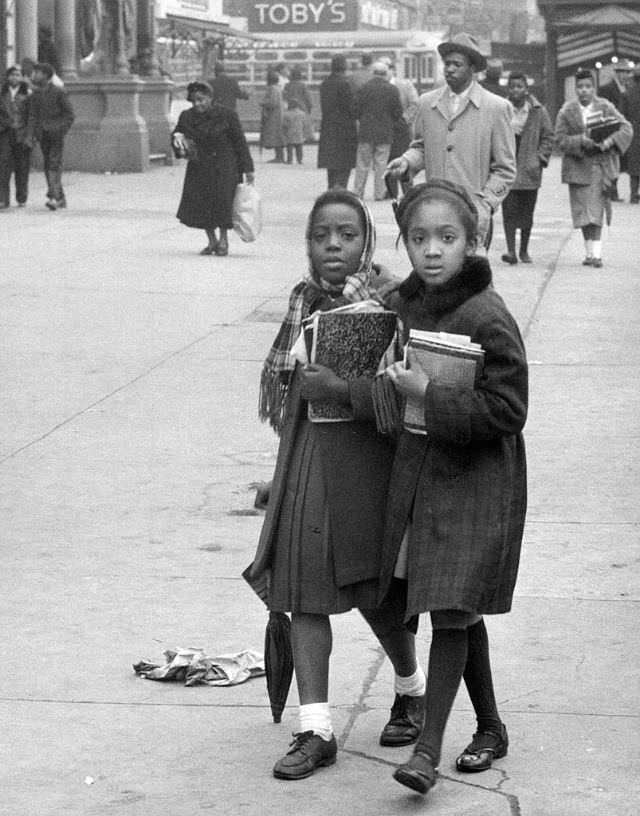 Stunning Portraits Of Harlem Residents From The 1950S By Italian Photographer