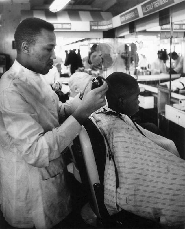 Stunning Portraits Of Harlem Residents From The 1950S By Italian Photographer