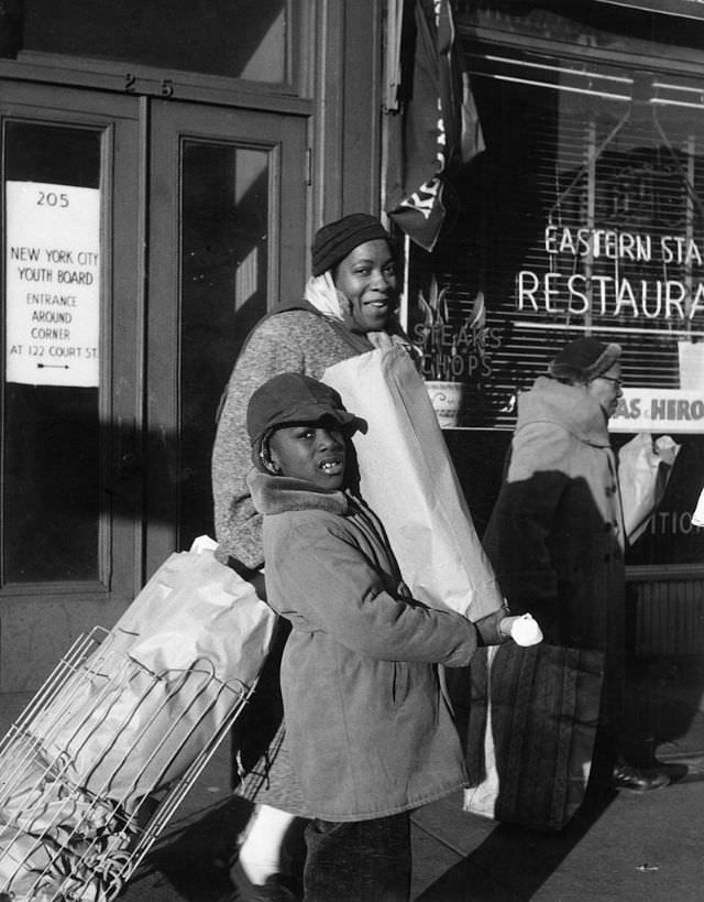 Stunning Portraits Of Harlem Residents From The 1950S By Italian Photographer