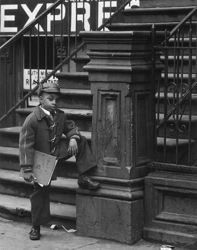 Stunning Portraits Of Harlem Residents From The 1950S By Italian Photographer