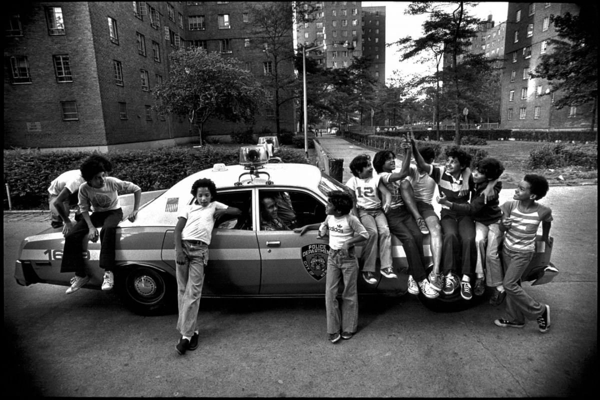 Street Cops: Jill Freedman'S Photos Of The Nypd On The Streets Of New York City, 1978-1981