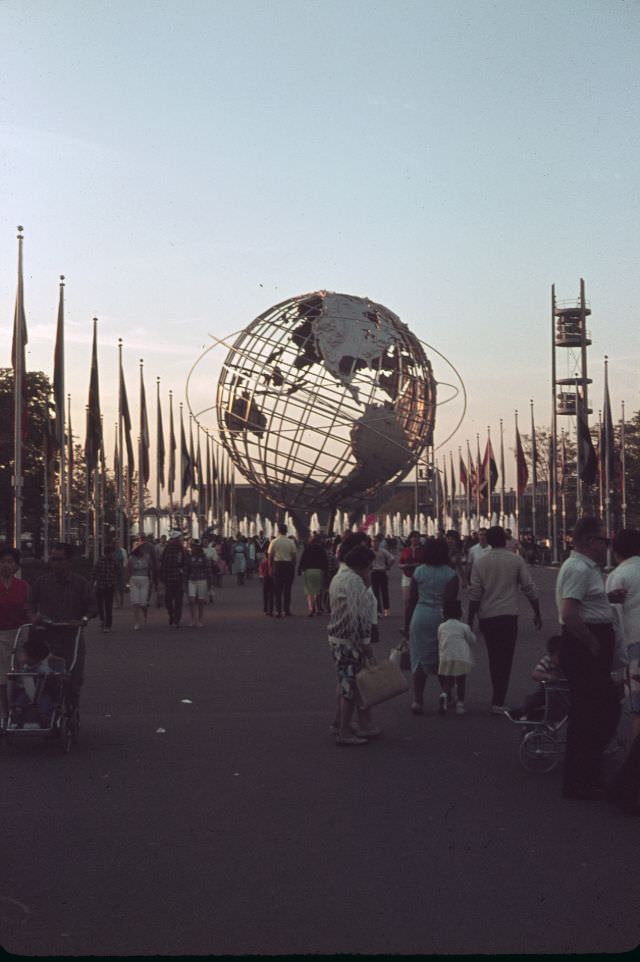 Sunset At Unisphere