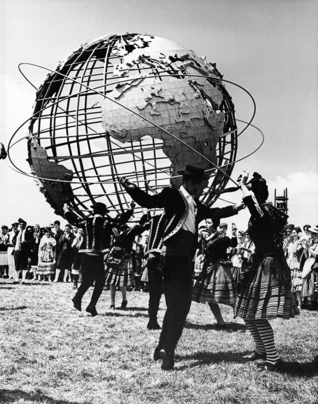 Spanish Flamenco Dancers Performing In Front Of The Unisphere.