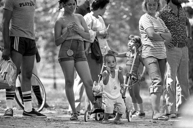 Enjoying Music, Central Park