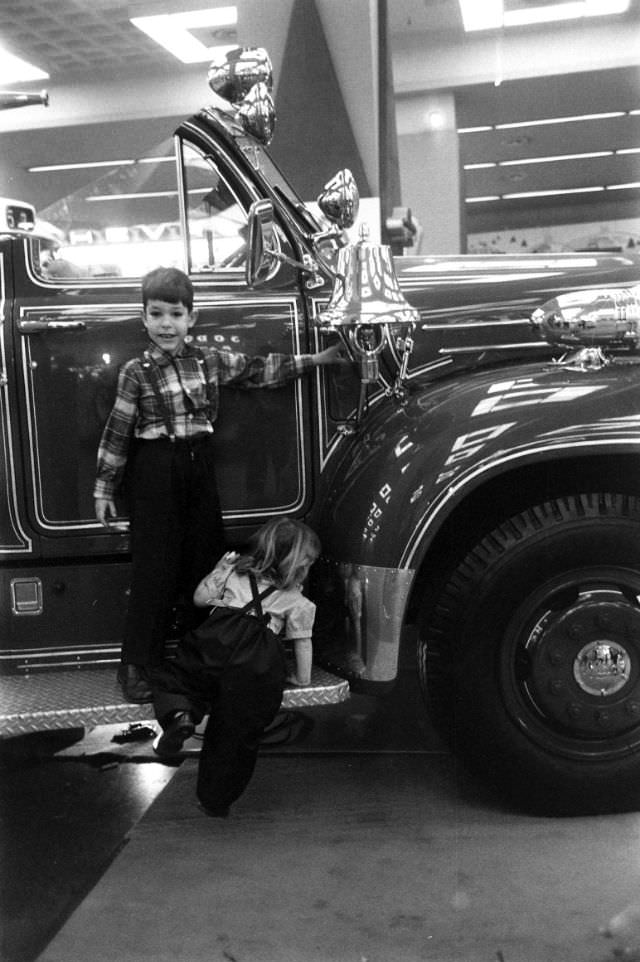 The 1956 National Automobile Show In New York City: A Glimpse Into The Future On Four Wheels