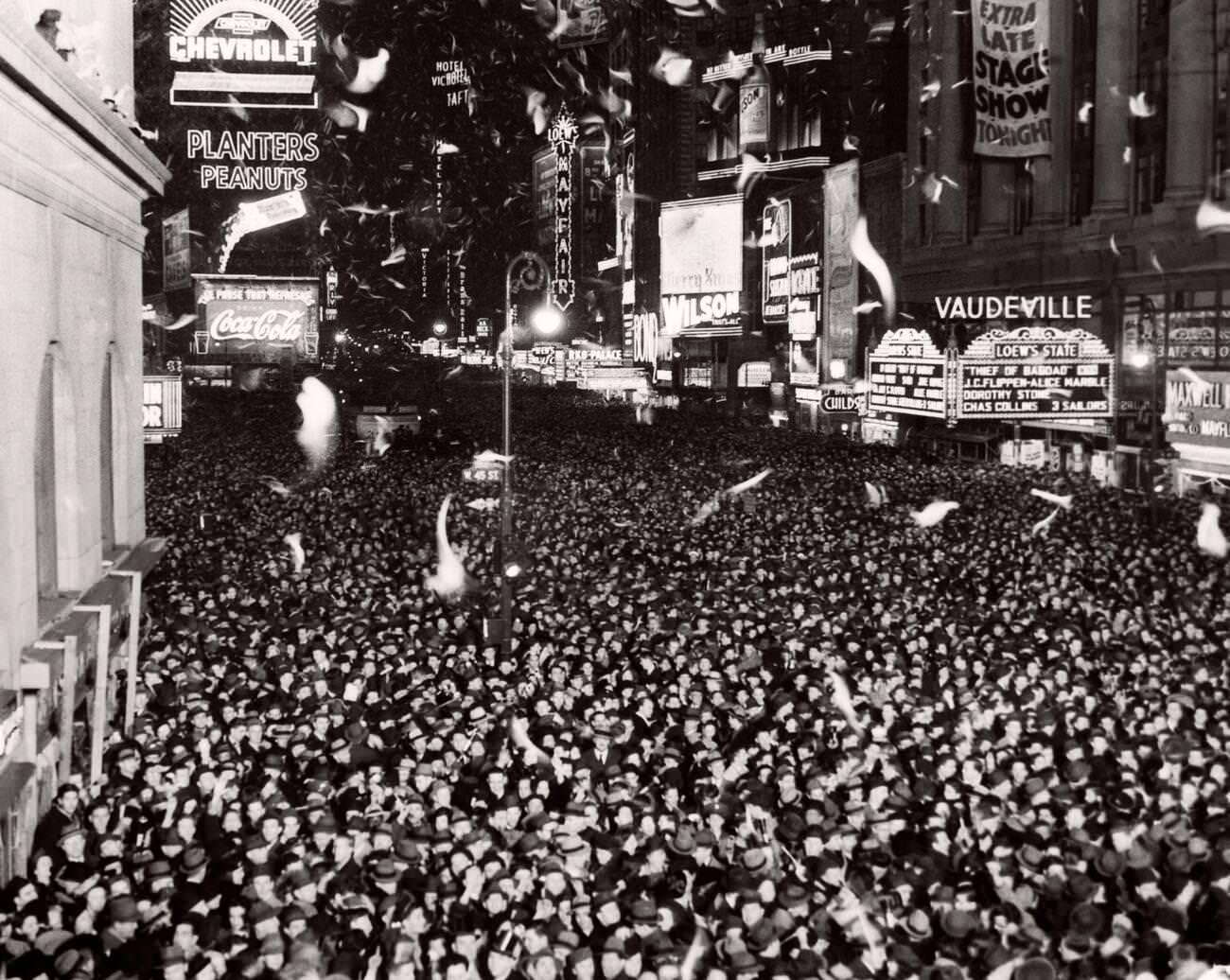 A Large Crowd Of People Celebrating New Year'S Eve In Times Square, 1940.