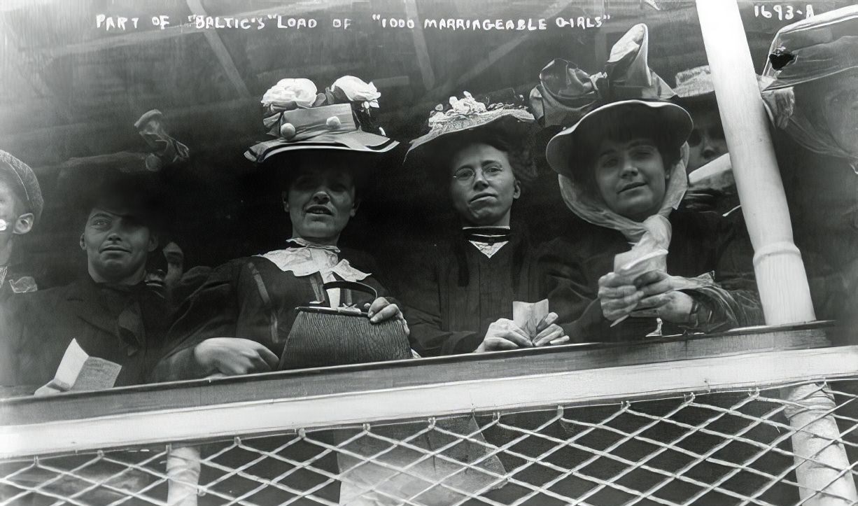 Ellis Island Immigration 1900S