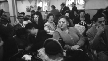 Immigrants At Ellis Island In 1950