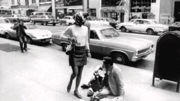 Jackie Kennedy Paparazzi Manhattan