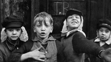 New York City 1930S 1970S By Helen Levitt