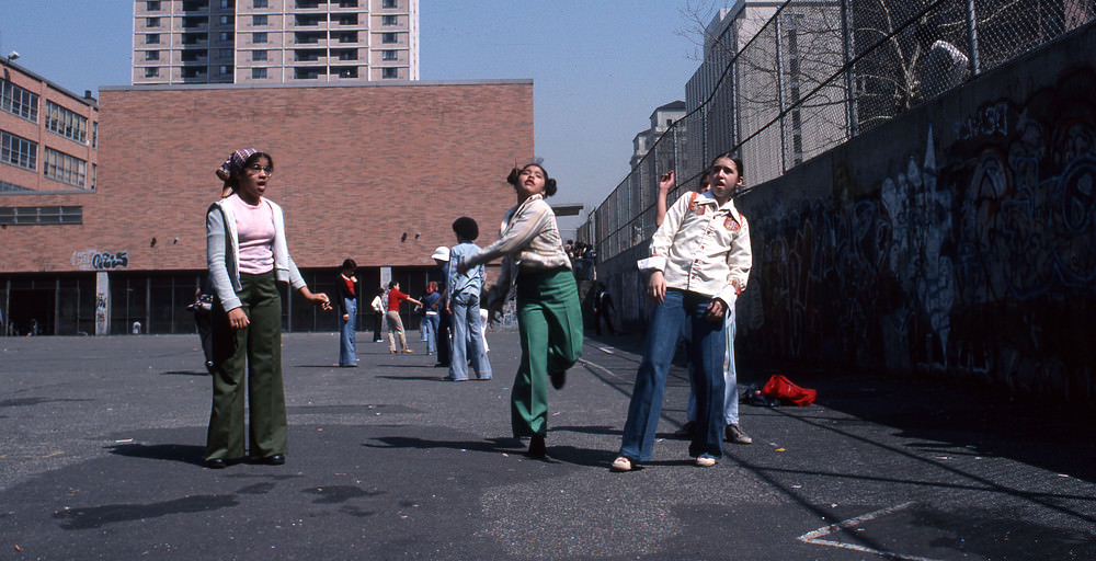 Girls playing in Manhattan, 1977.