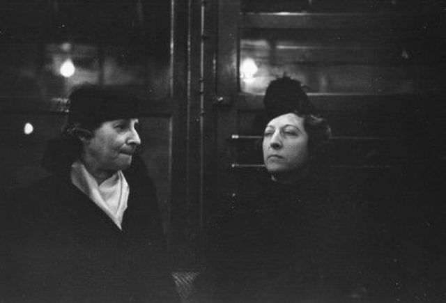 Vintage Photos Capture The Faces And Fashion Of Nyc Subway Passengers In The 1940S