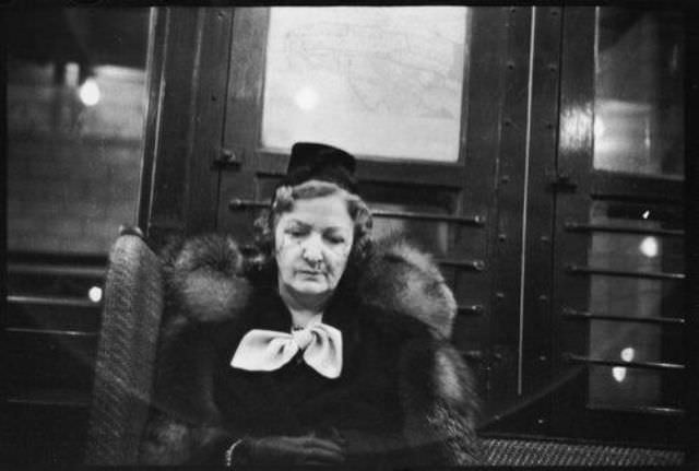 Vintage Photos Capture The Faces And Fashion Of Nyc Subway Passengers In The 1940S