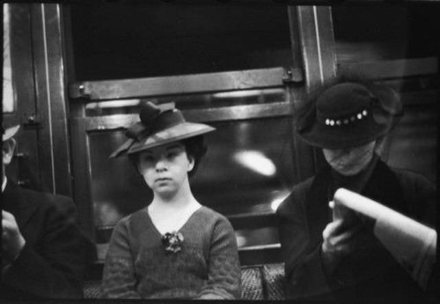 Vintage Photos Capture The Faces And Fashion Of Nyc Subway Passengers In The 1940S