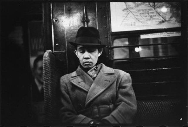 Vintage Photos Capture The Faces And Fashion Of Nyc Subway Passengers In The 1940S