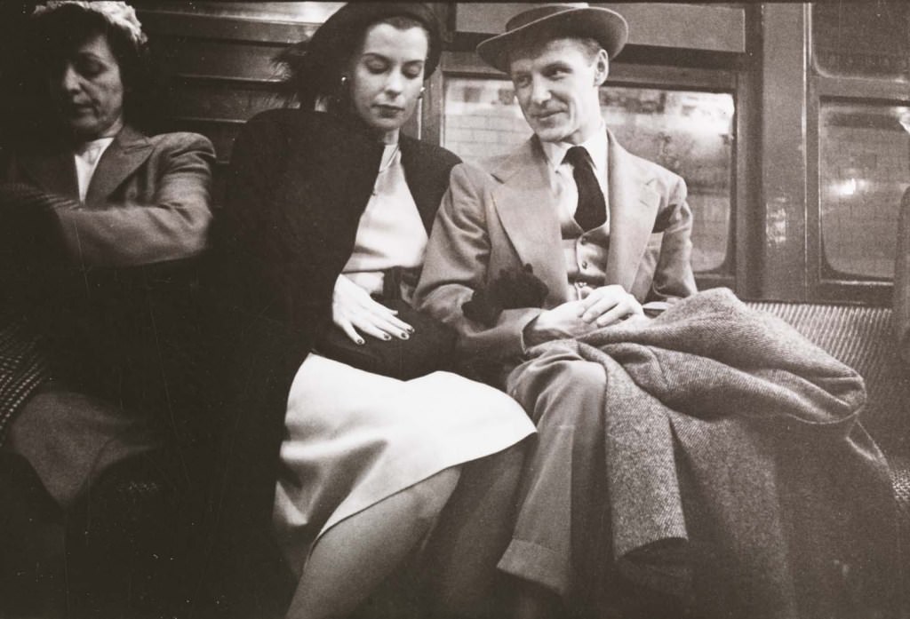 Vintage Photos Capture The Faces And Fashion Of Nyc Subway Passengers In The 1940S