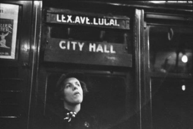 Vintage Photos Capture The Faces And Fashion Of Nyc Subway Passengers In The 1940S