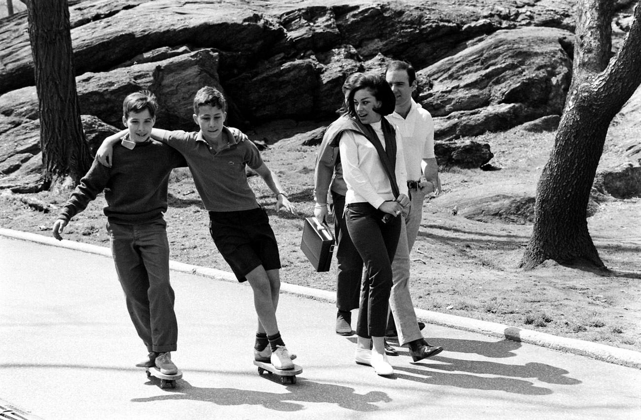 The Skateboarding Culture Of New York City In The 1960S Through The Lens Of Bill Eppridge