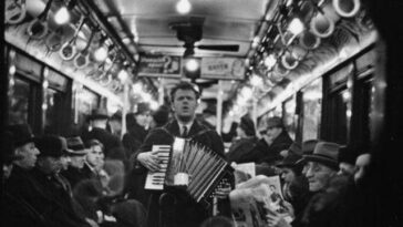 NYC Subway Passengers 1940s