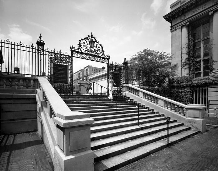 Hispanic Society of America, 1978.