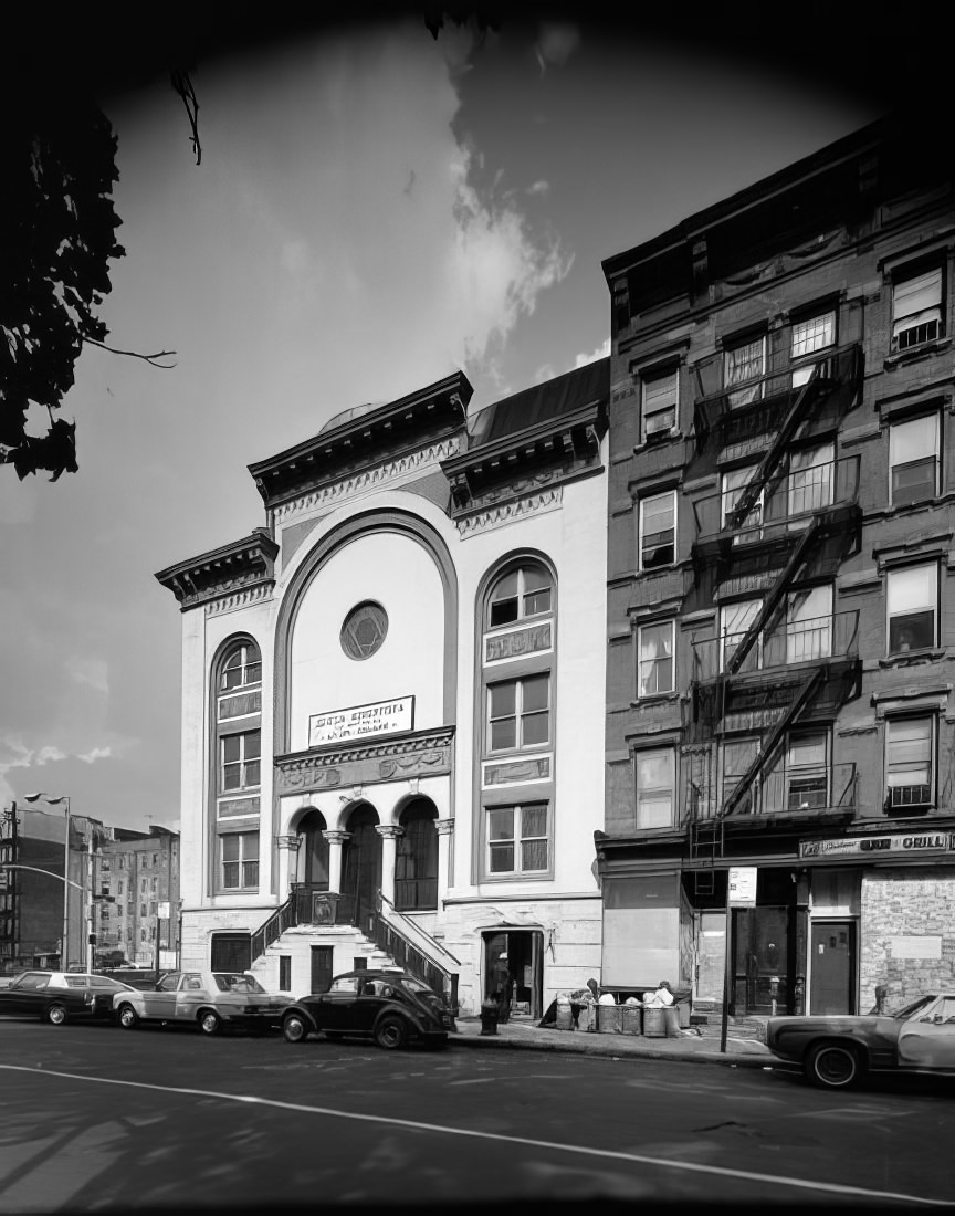 Seventh-day Adventist Church of Union Square at 128-130 Forsyth Street, 1978.