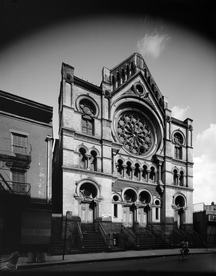 Congregation Khal Adas Jeshurun at 12 Eldridge Street, 1978.