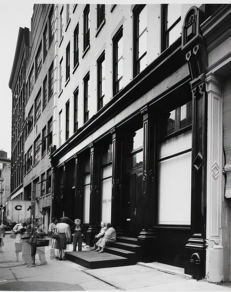 OK Harris Works of Art at 383 West Broadway, 1973.