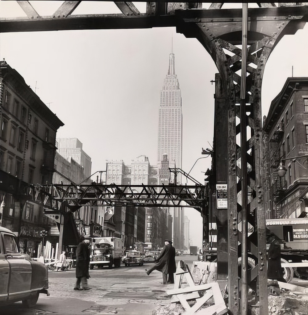 Looking west on 34th Street at the demolished Third Avenue El, 1971