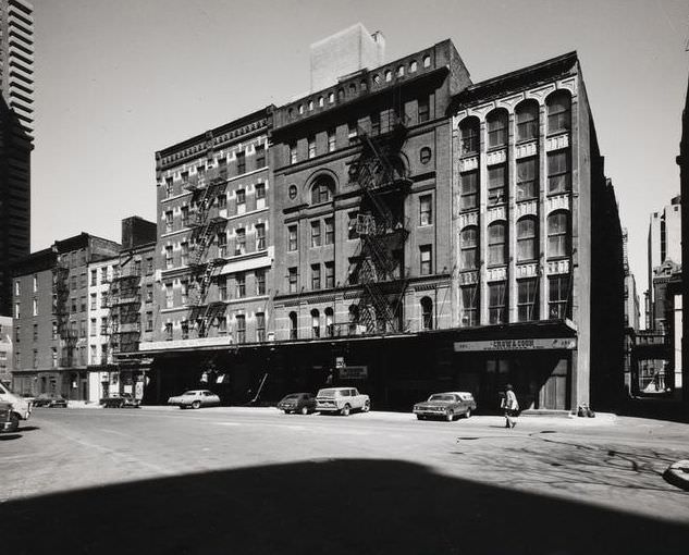 Duane Street between Greenwich and Staple Streets, 1978.