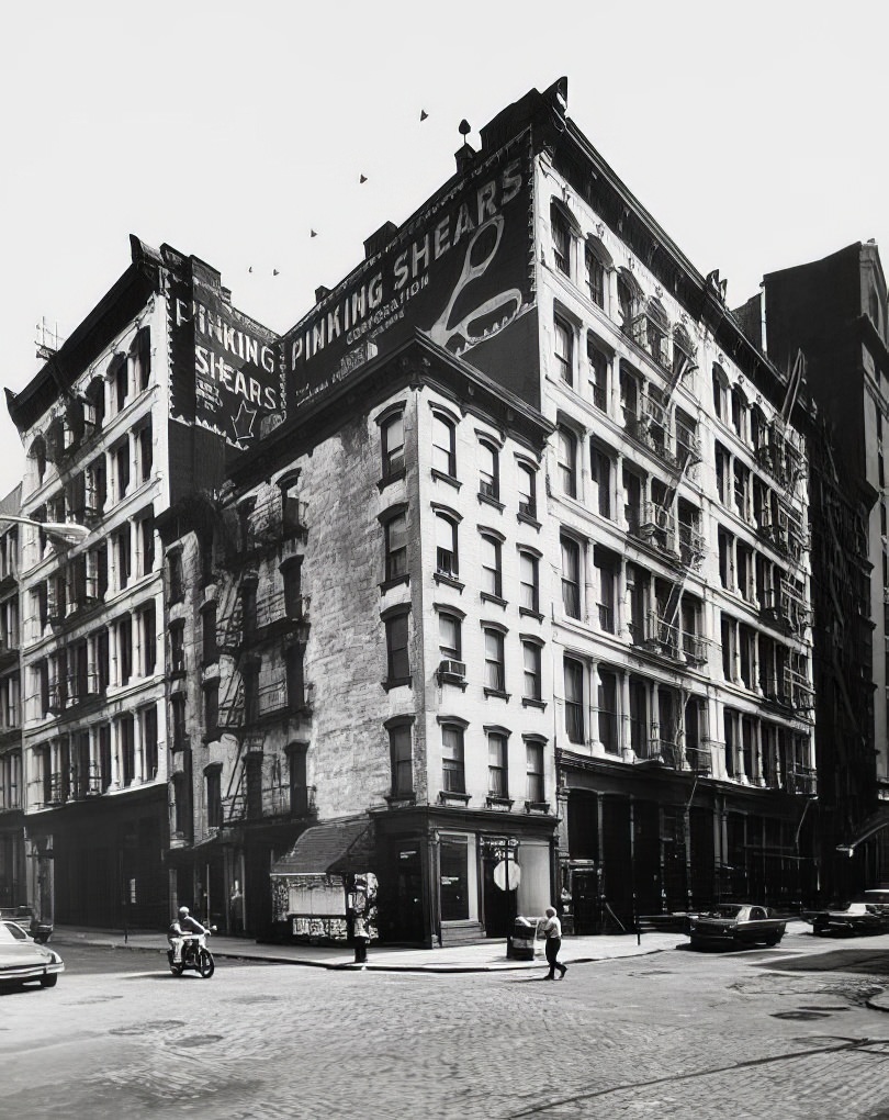 Pinking Shears Corporation building, 102 Prince Street, 1973