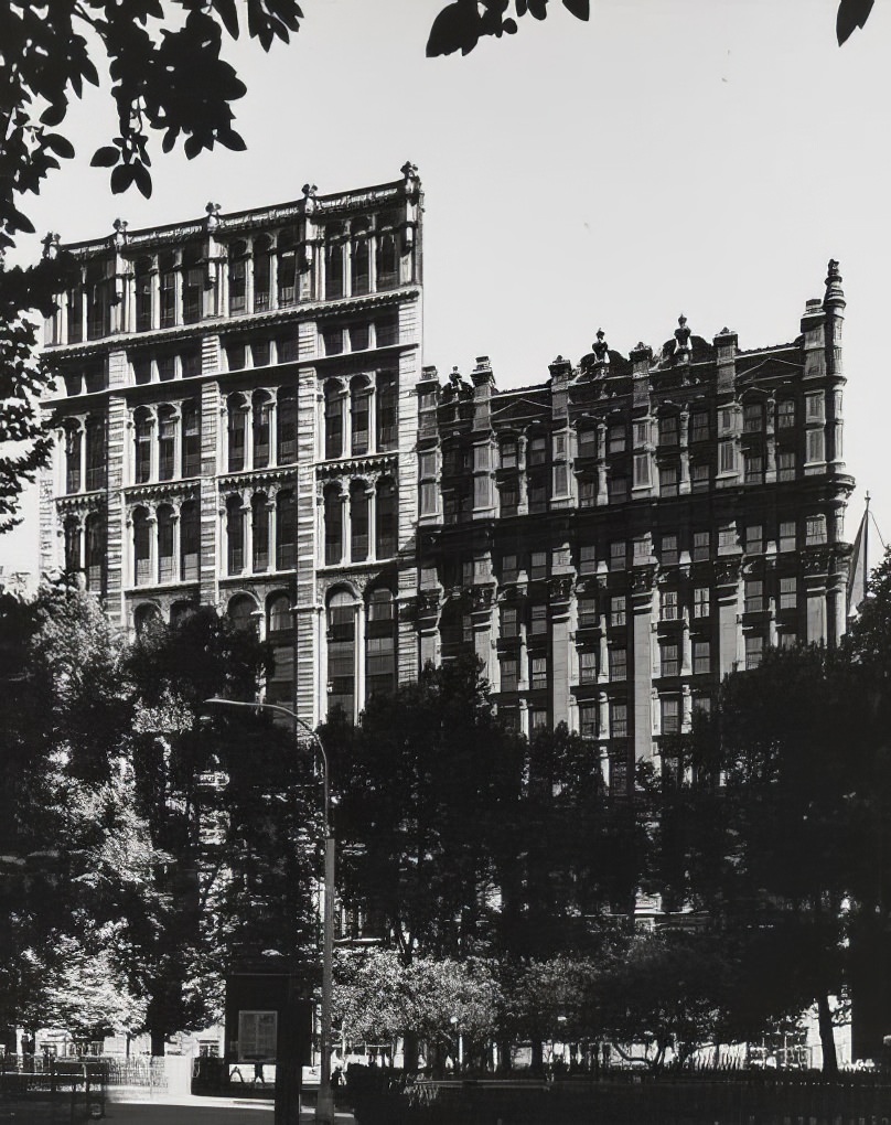 Pace University (New York Times Building) at 41 Park Row and Potter Building at 38 Park Row, 1971