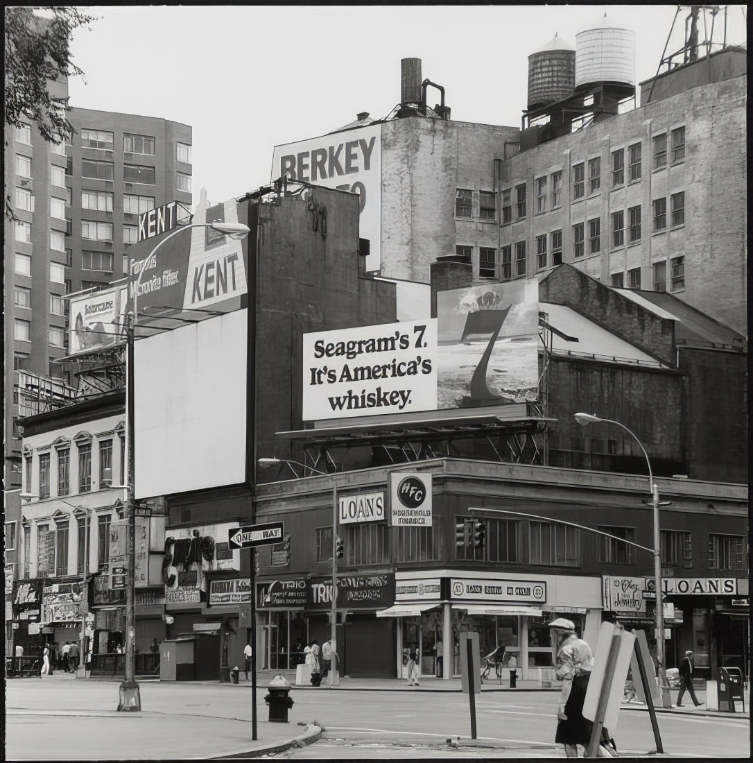 Broadway and 14th Street, 1977