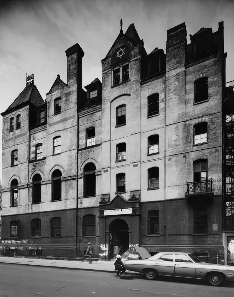 East Side Hebrew Institute, 1975