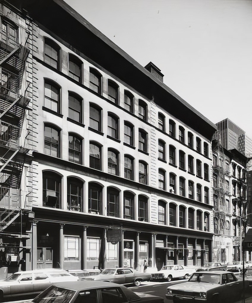 100 Reade Street, 1975