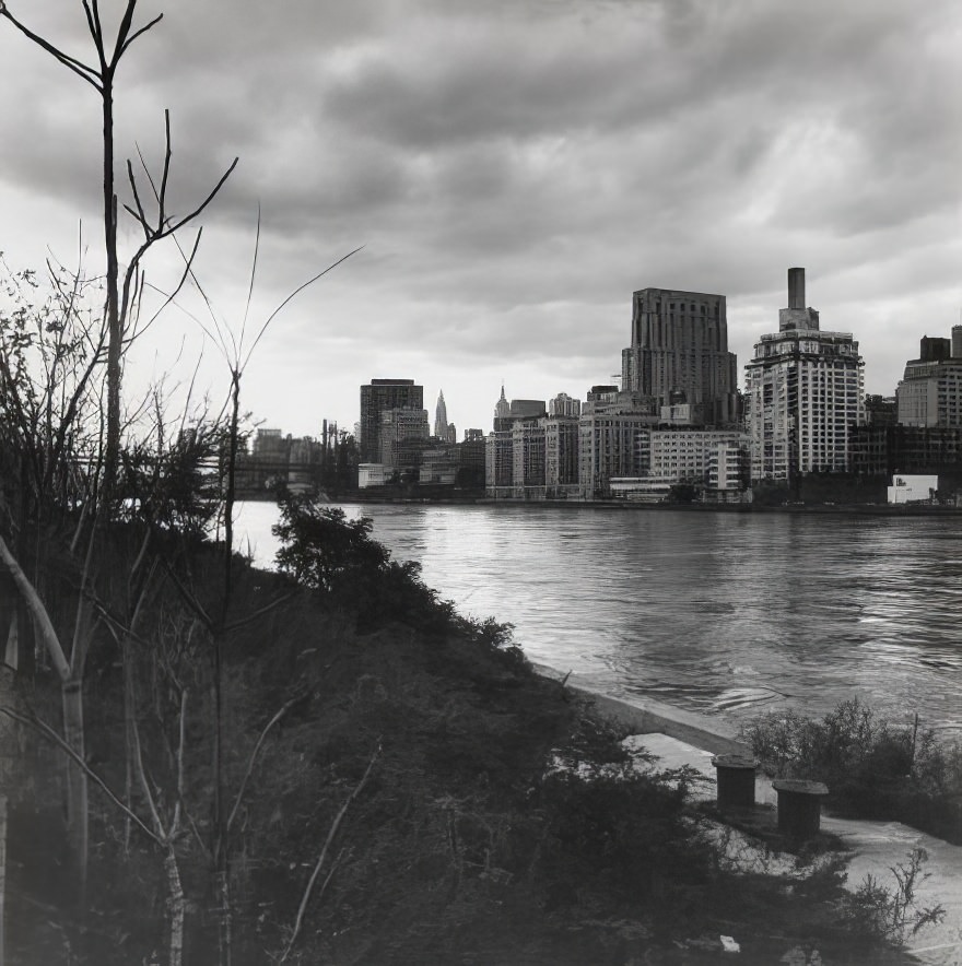 Manhattan's Upper East Side from Roosevelt Island, looking southwest, 1971