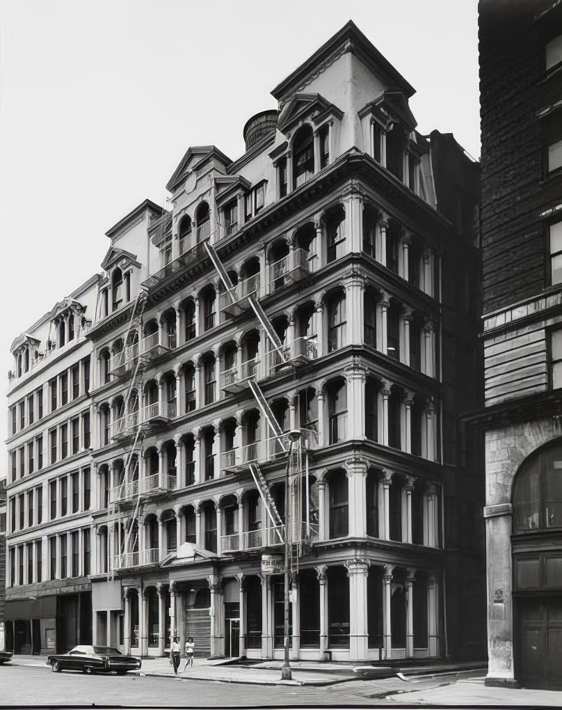 1-5 Bond Street, 1975