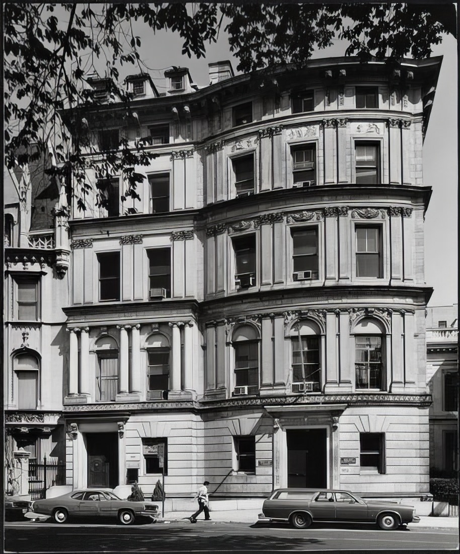 972-973 Fifth Avenue, 1973