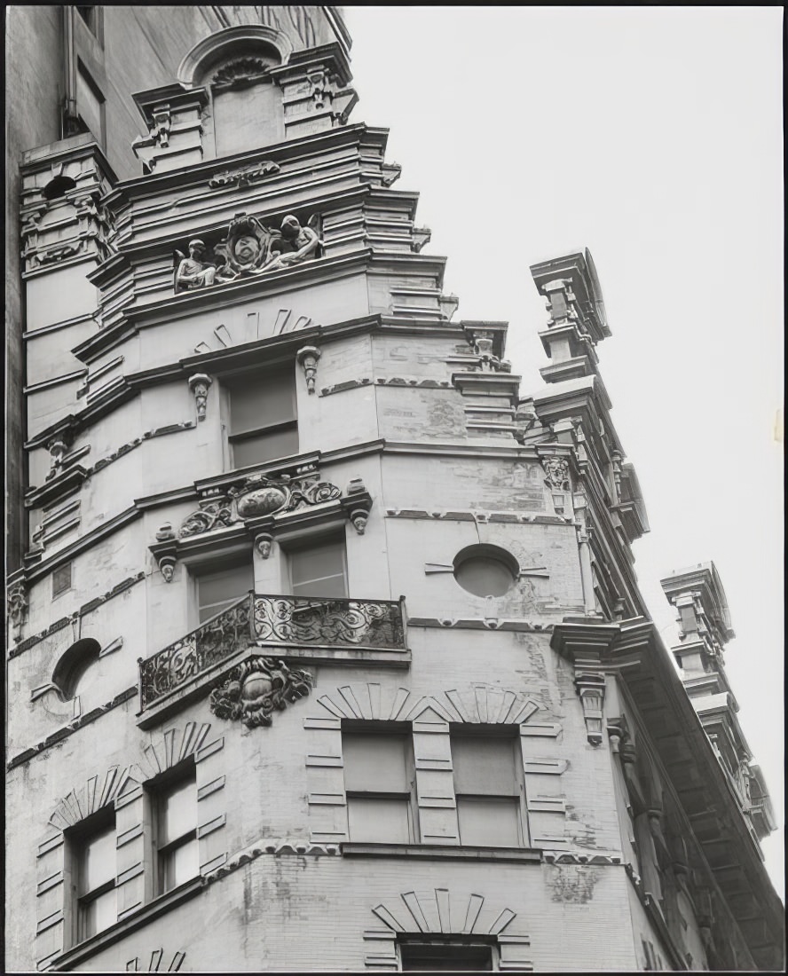 John Wolfe Building, 80-82 William Street, 1973