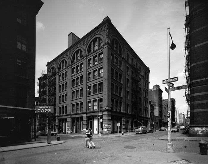 Hotel Mercer at 99 Prince Street, across the street from Fanelli Cafe, 1973.