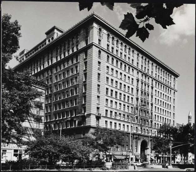 The Apthorp, 2209 Broadway, 1973