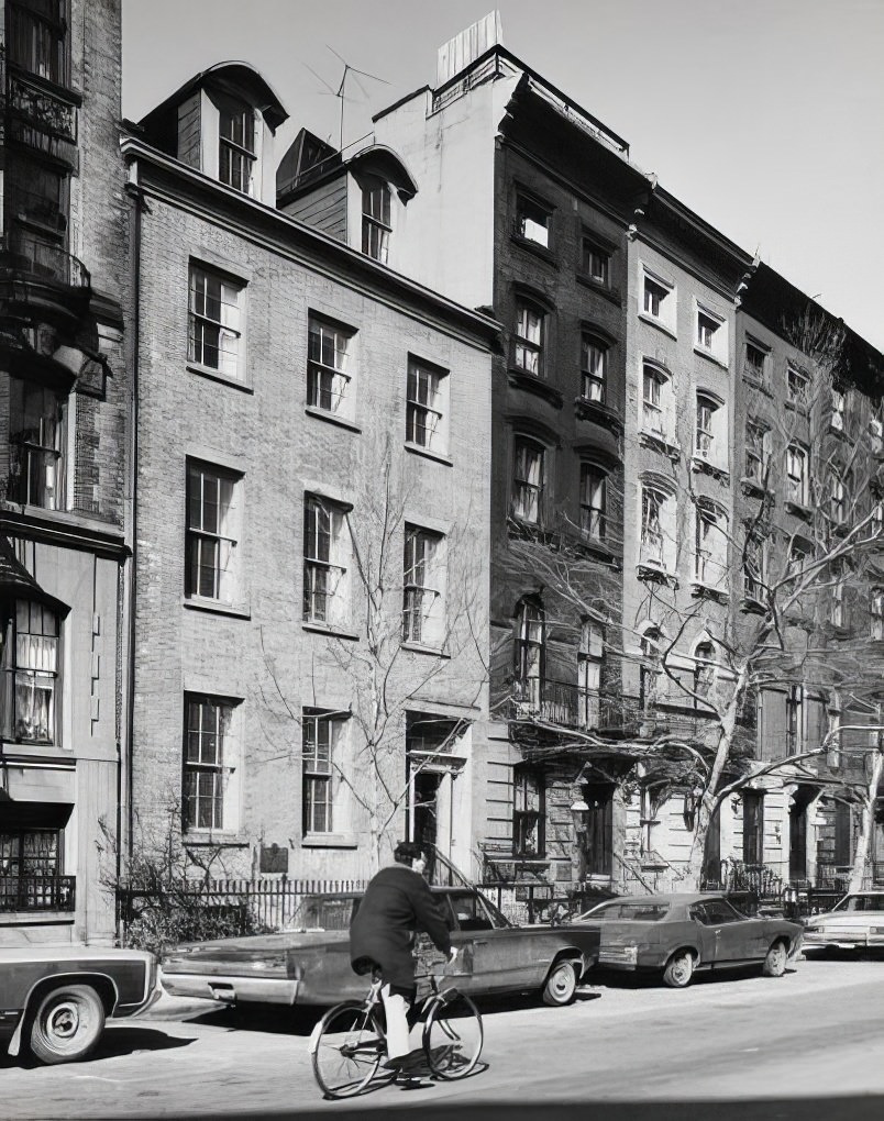 Renwick Triangle and Stuyvesant-Fish House, 21 Stuyvesant Street, 1977