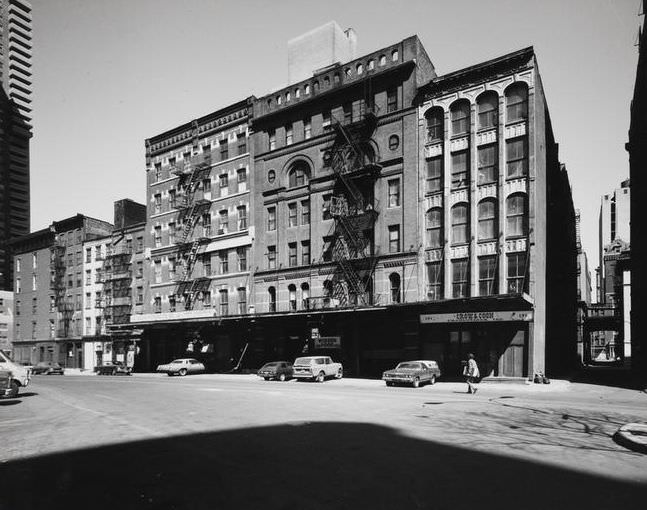 Duane Street between Greenwich and Staple Streets, 1978